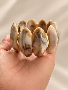 Neutral Marbled Stretch Bracelet with Gold Accents